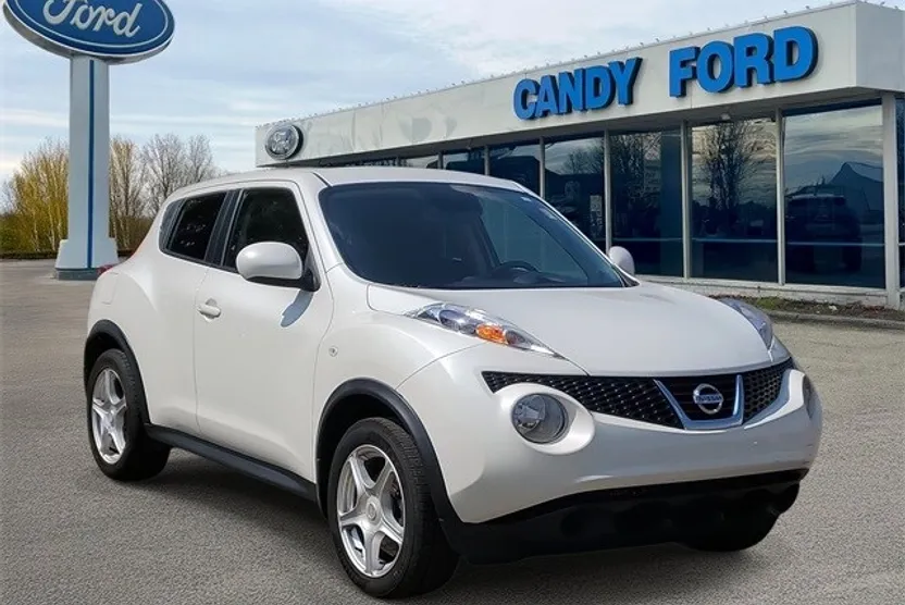 2013 Nissan Juke SV photo 1