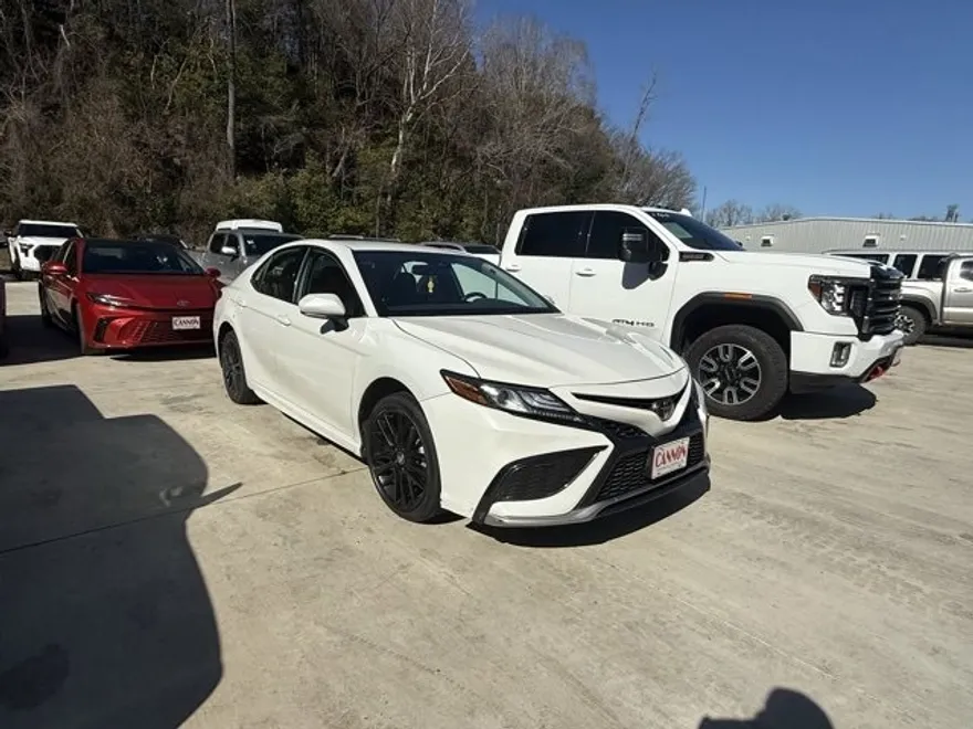 2023 Toyota Camry XSE photo 1