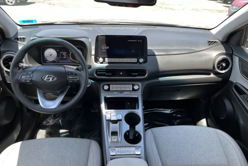 2023 Hyundai Kona Electric SEL photo 1