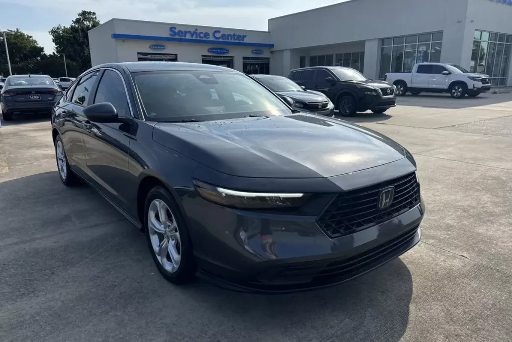 2024 Honda Accord LX photo 1