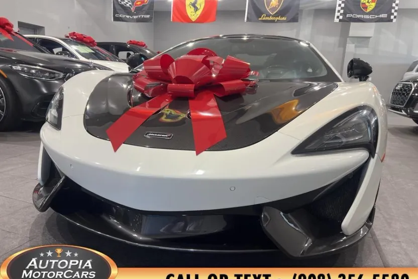 2017 Mclaren 570S photo 1