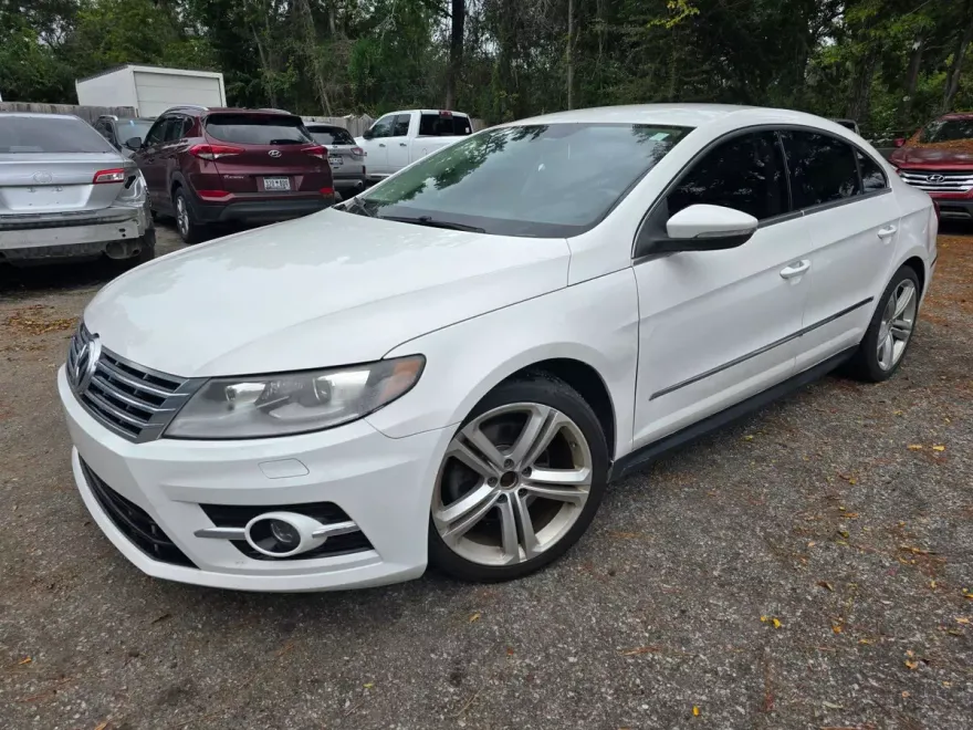 2014 Volkswagen CC 2.0T R-Line photo 1