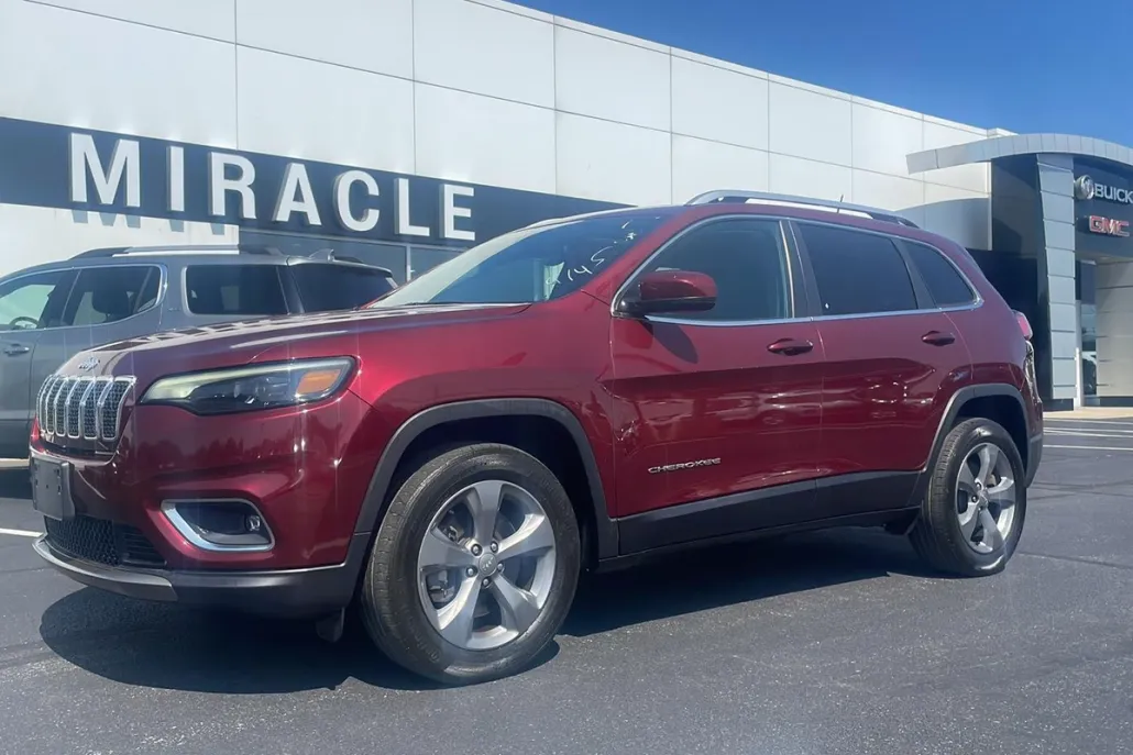 2019 Jeep Cherokee Limited photo 1