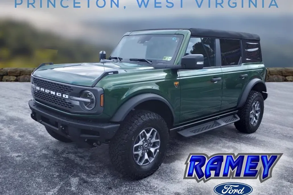 2024 Ford Bronco Badlands photo 1