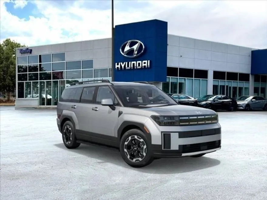 2025 Hyundai Santa Fe SEL photo 1