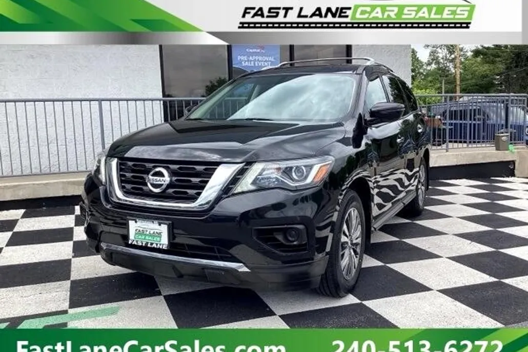 2020 Nissan Pathfinder S photo 1