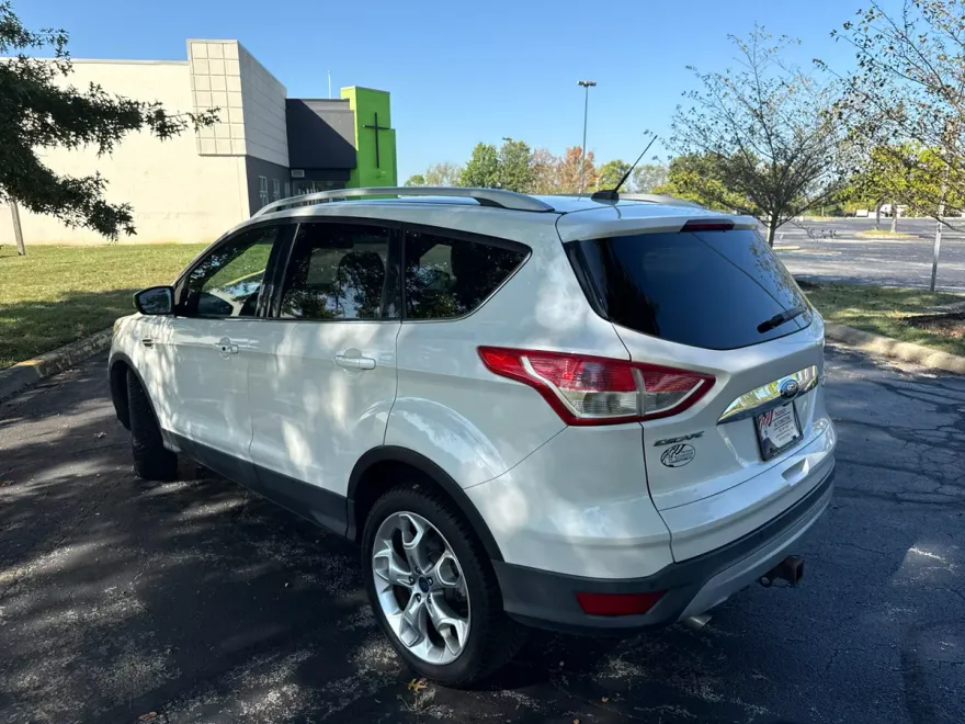 2015 Ford Escape Titanium photo 1