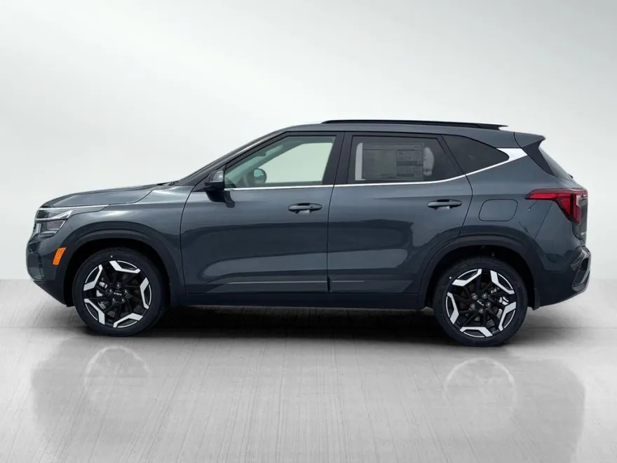 2025 Kia Seltos SX photo 6