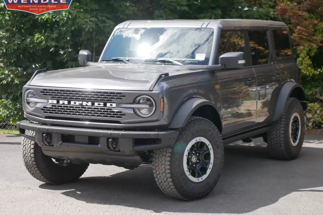 2025 Ford Bronco Badlands photo 1