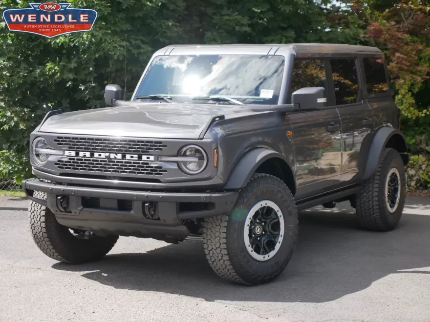 2025 Ford Bronco Badlands photo 1