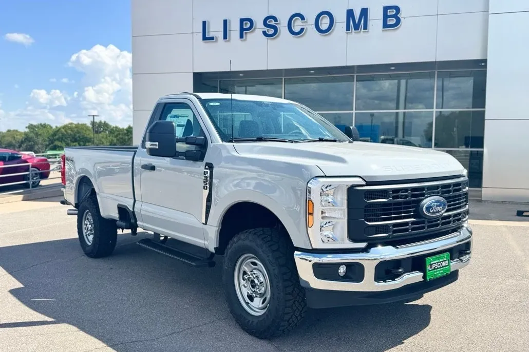 2026 Ford F-350 XL photo 1