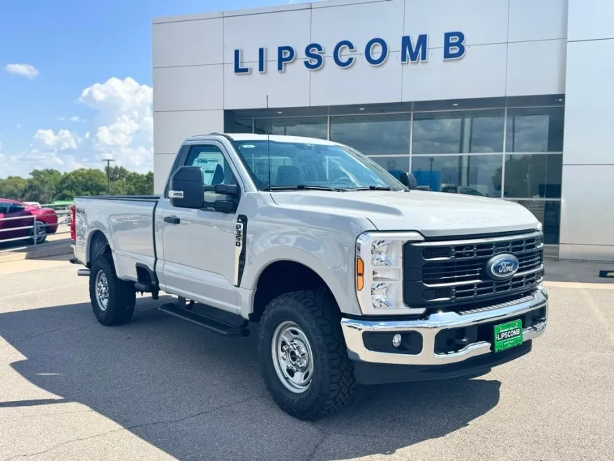 2026 Ford F-350 XL photo 1