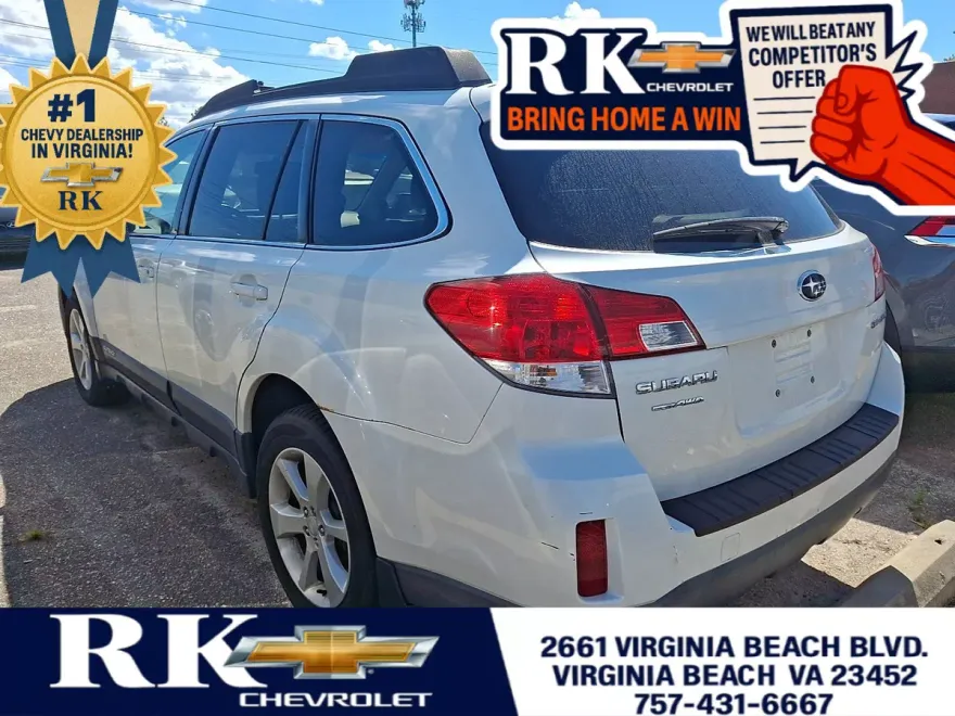 2013 Subaru Outback 2.5i Premium photo 1