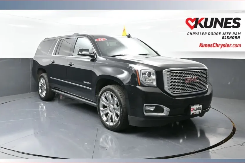 2016 Gmc Yukon XL Denali photo 1