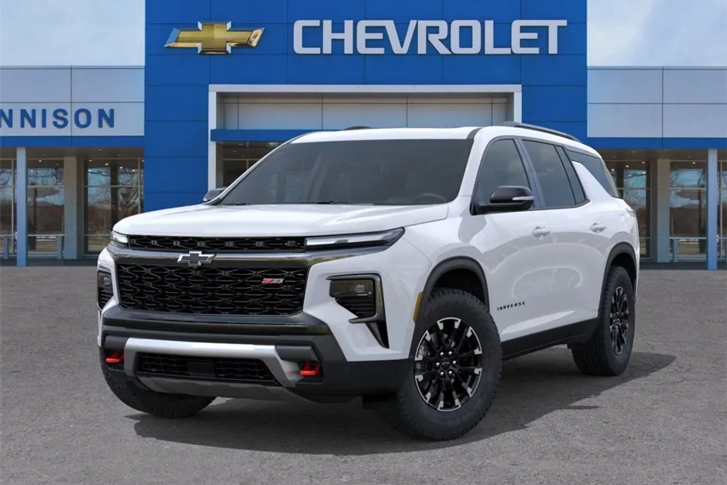 2026 Chevrolet Traverse Z71 photo 1