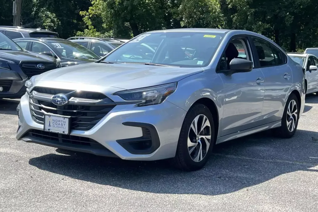 2024 Subaru Legacy Base photo 1
