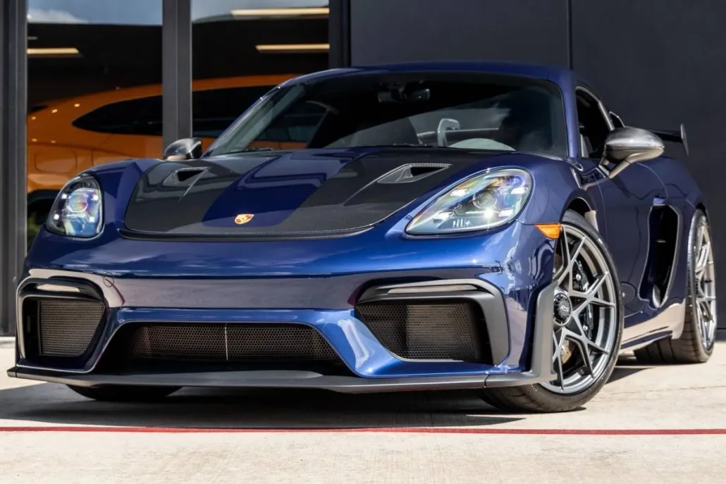 2025 Porsche Cayman GT4 RS photo 1