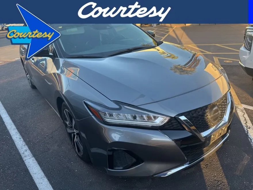 2021 Nissan Maxima SV photo 1