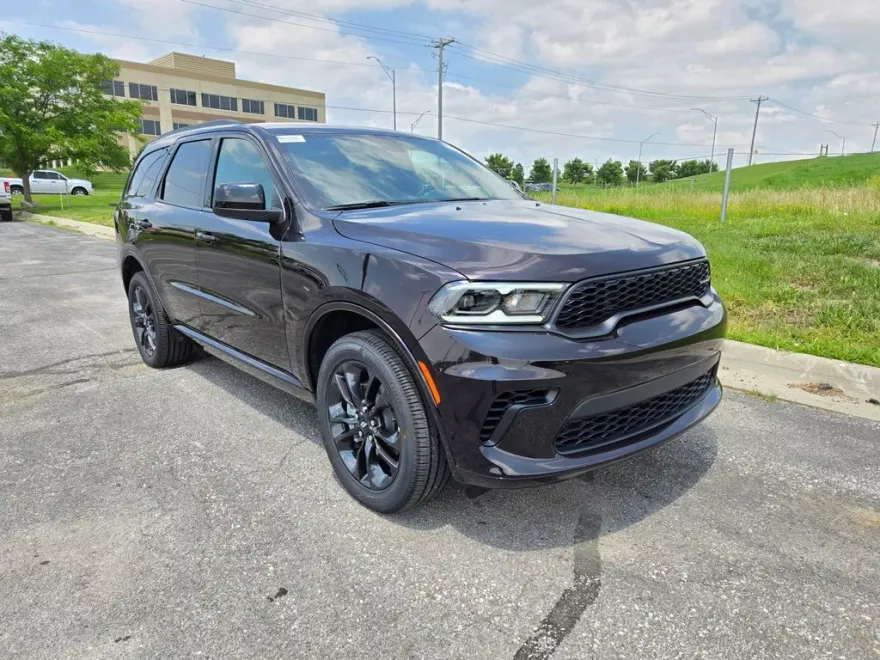 2025 Dodge Durango GT photo 1