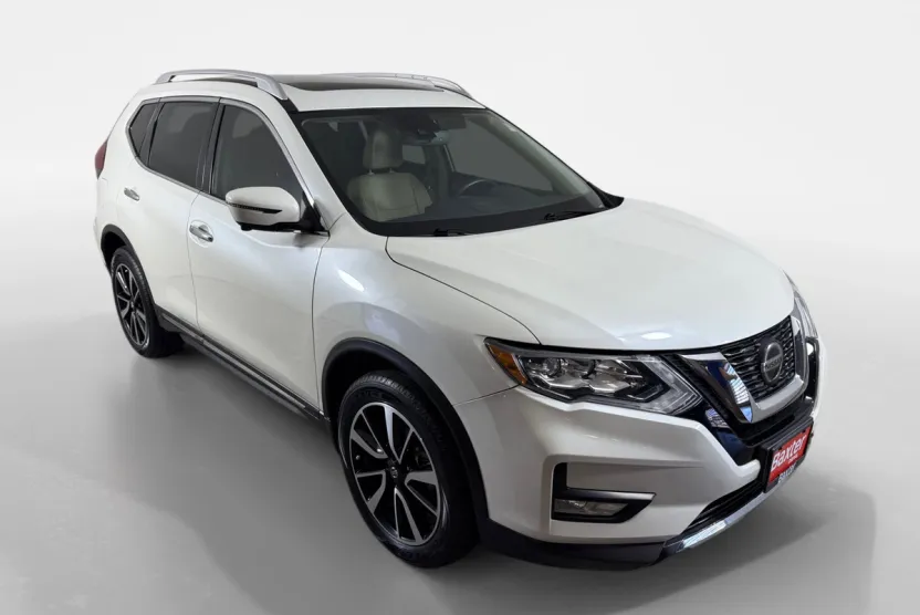 2020 Nissan Rogue SL photo 1