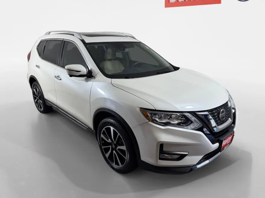 2020 Nissan Rogue SL photo 1