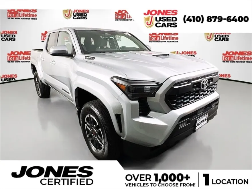2024 Toyota Tacoma TRD Sport photo 1