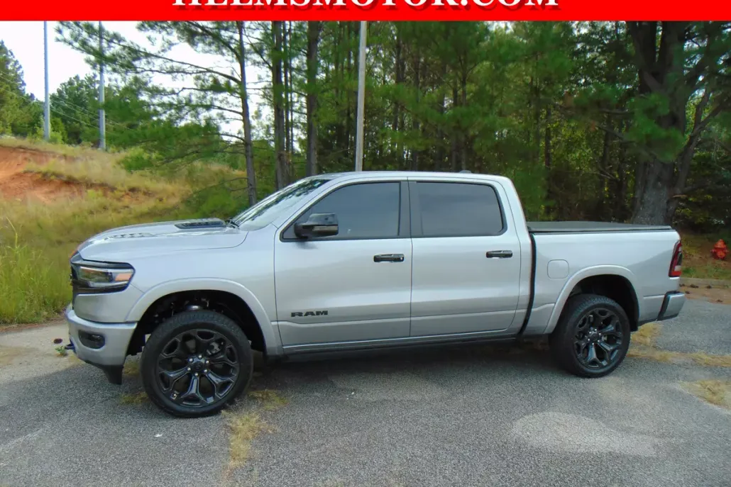2024 Ram 1500 Limited photo 1