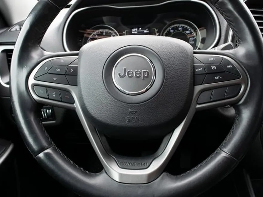 2019 Jeep Cherokee Latitude photo 24