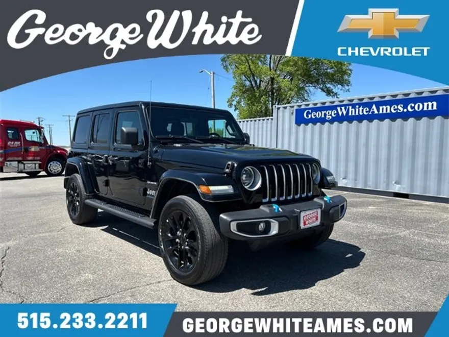 2023 Jeep Wrangler 4xe Sahara photo 1