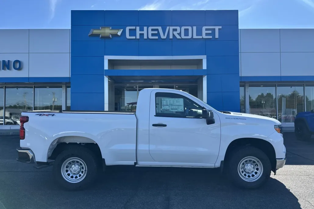 2025 Chevrolet Silverado 1500 photo 1