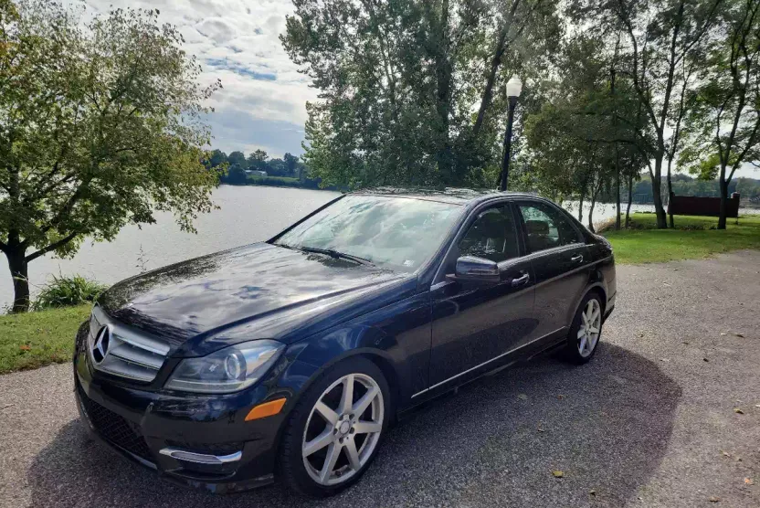 2013 Mercedes Benz C 300 4MATIC Sport Sedan photo 1