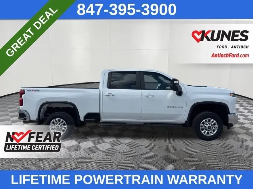2024 Chevrolet Silverado 2500HD LT photo 1