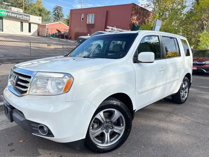 2015 Honda Pilot SE photo 1