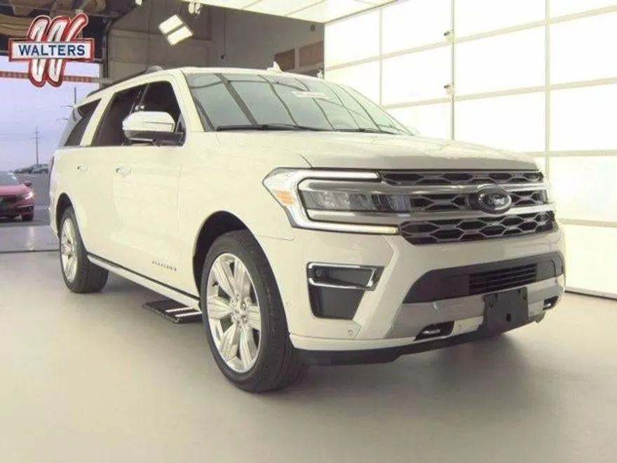 2024 Ford Expedition MAX Platinum photo 1