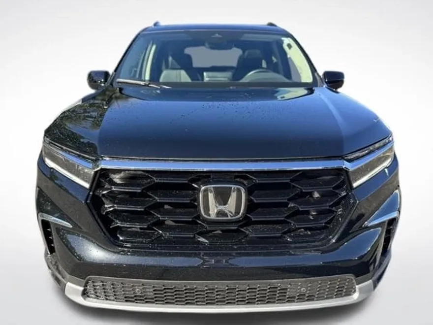 2024 Honda Pilot Touring photo 1