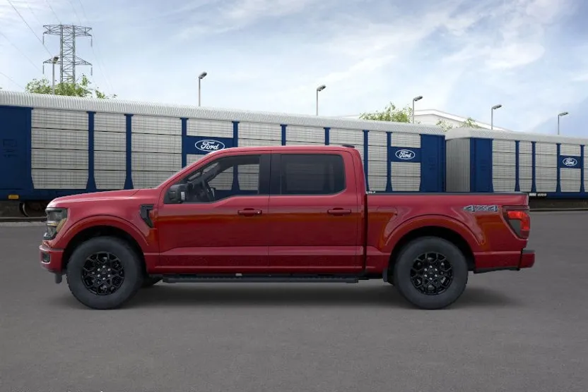 2025 Ford F-150 XLT photo 1