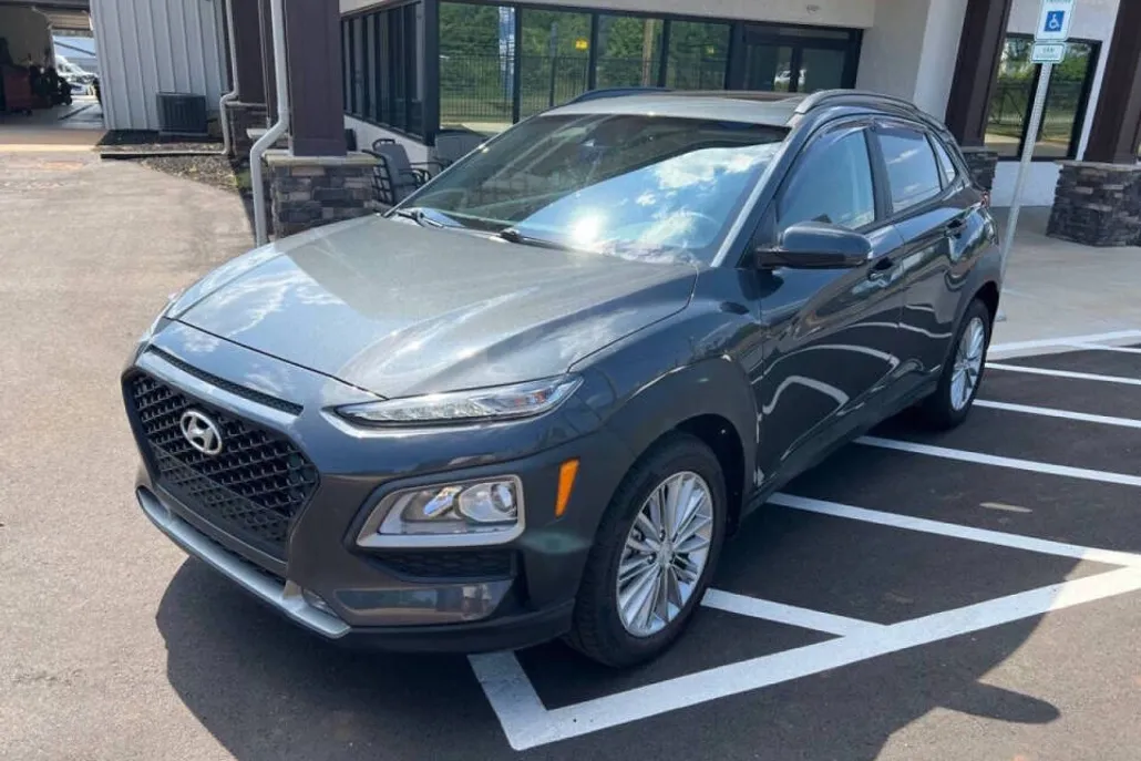2021 Hyundai Kona SEL Plus photo 1