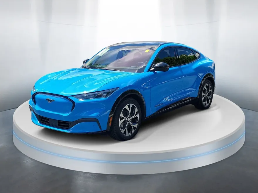 2022 Ford Mustang Mach-E Premium photo 1