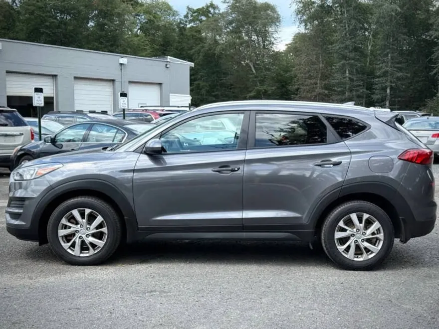 2021 Hyundai Tucson Value photo 1