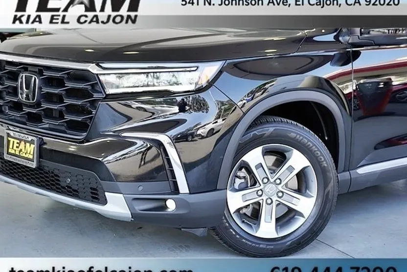 2023 Honda Pilot EX-L photo 1
