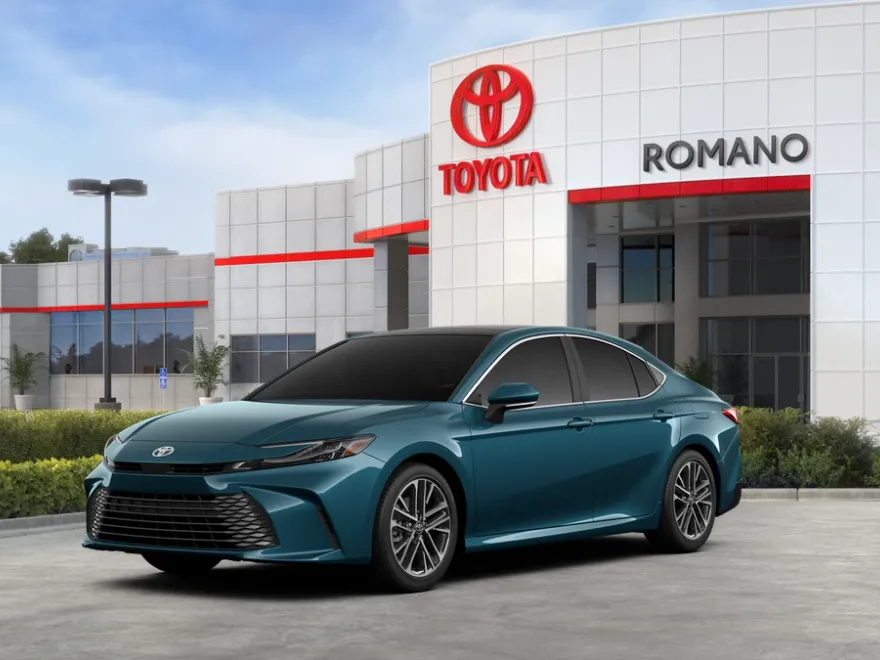2026 Toyota Camry XLE photo 1