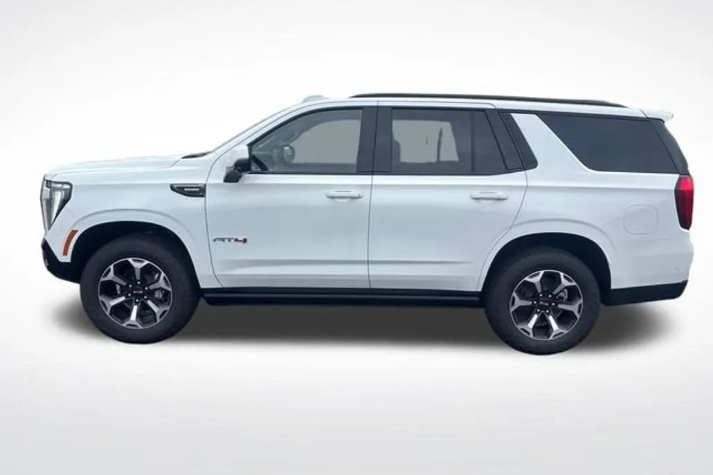 2025 Gmc Yukon AT4 photo 1