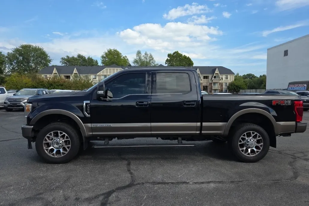 2022 Ford F-350 photo 1