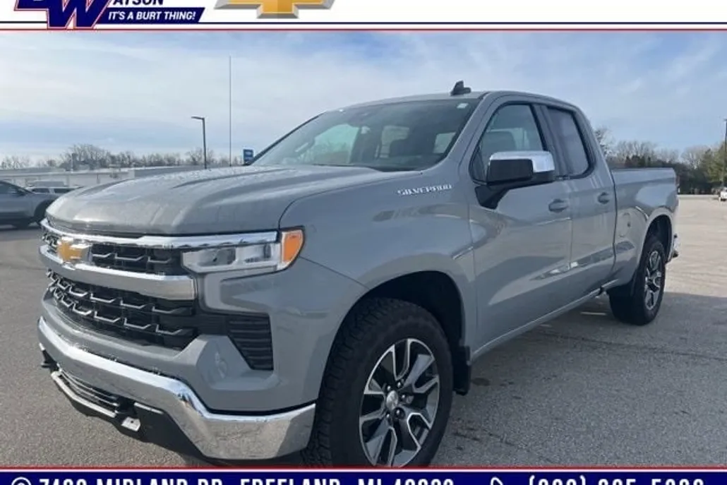 2024 Chevrolet Silverado 1500 LT photo 1