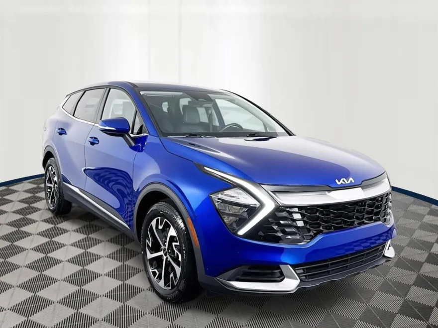 2023 Kia Sportage EX photo 1