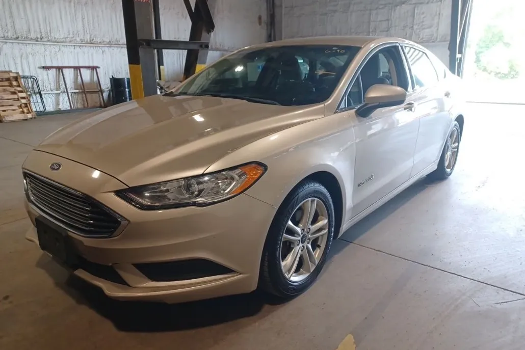 2018 Ford Fusion Hybrid S photo 1