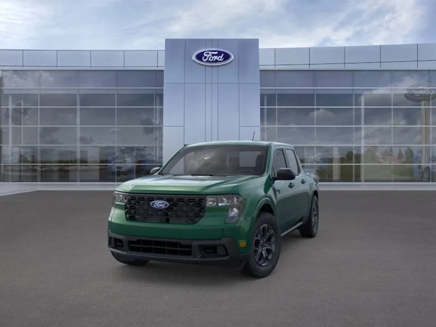 2025 Ford Maverick XLT photo 1