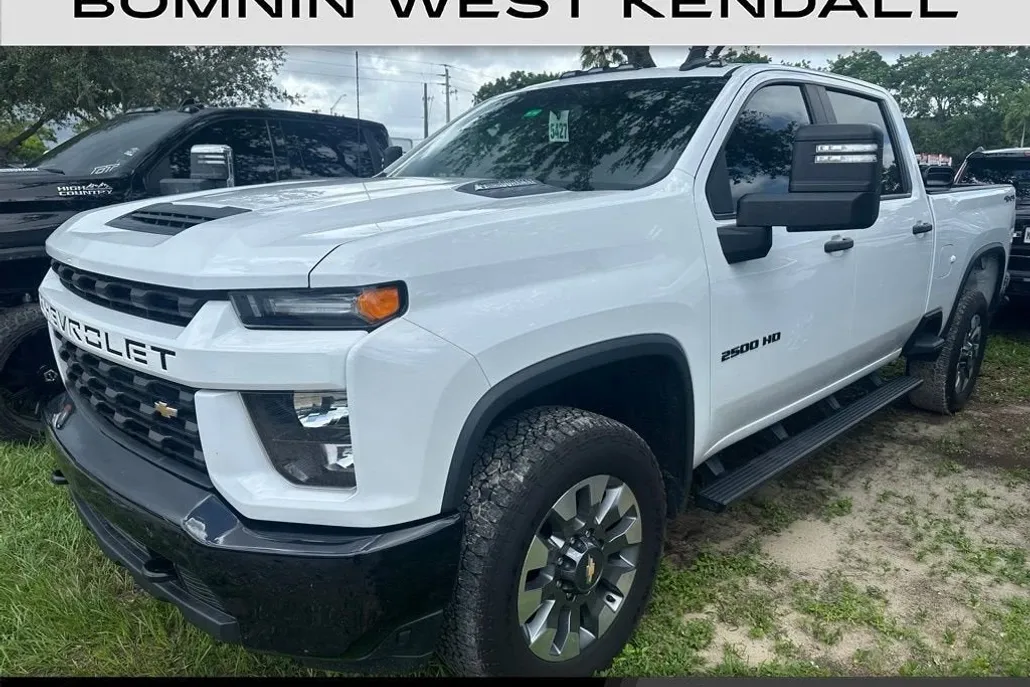 2021 Chevrolet Silverado 2500HD Custom photo 1