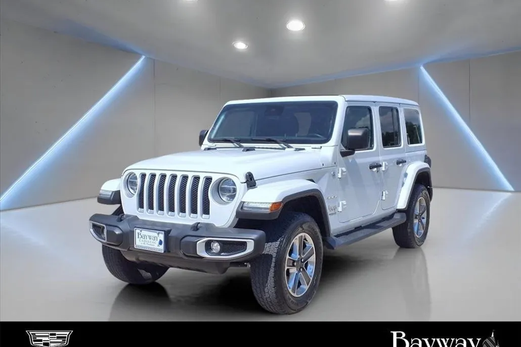 2021 Jeep Wrangler Unlimited Sahara photo 1
