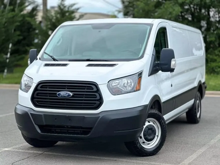 2019 Ford Transit Van photo 1